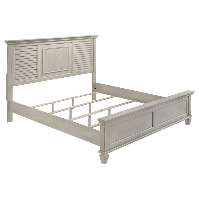 Franco   Bedroom Set Distressed White