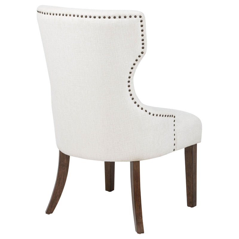 Silla auxiliar de comedor tapizada en tela Baney, crema y roble oscuro