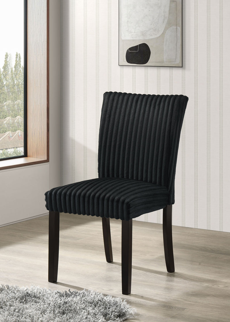 Silla auxiliar de comedor tapizada Parson Dermott negra (Juego de 2)