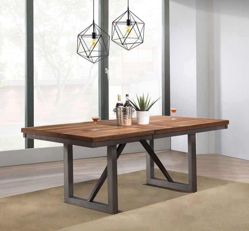 Mesa de comedor extensible Spring Creek de 77 pulgadas en nogal natural