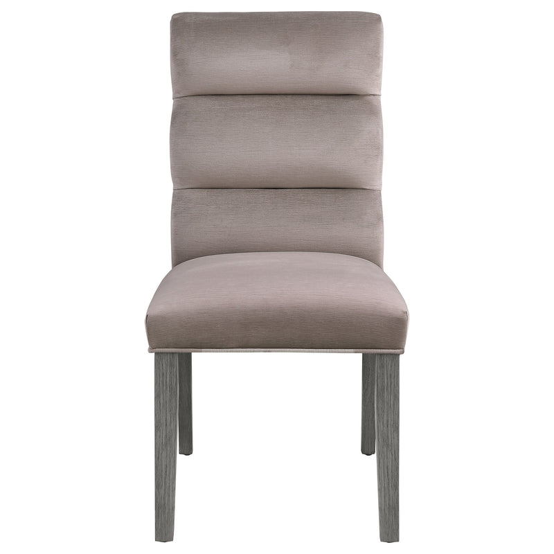 Silla auxiliar de comedor tapizada en terciopelo Carla (Juego de 2)