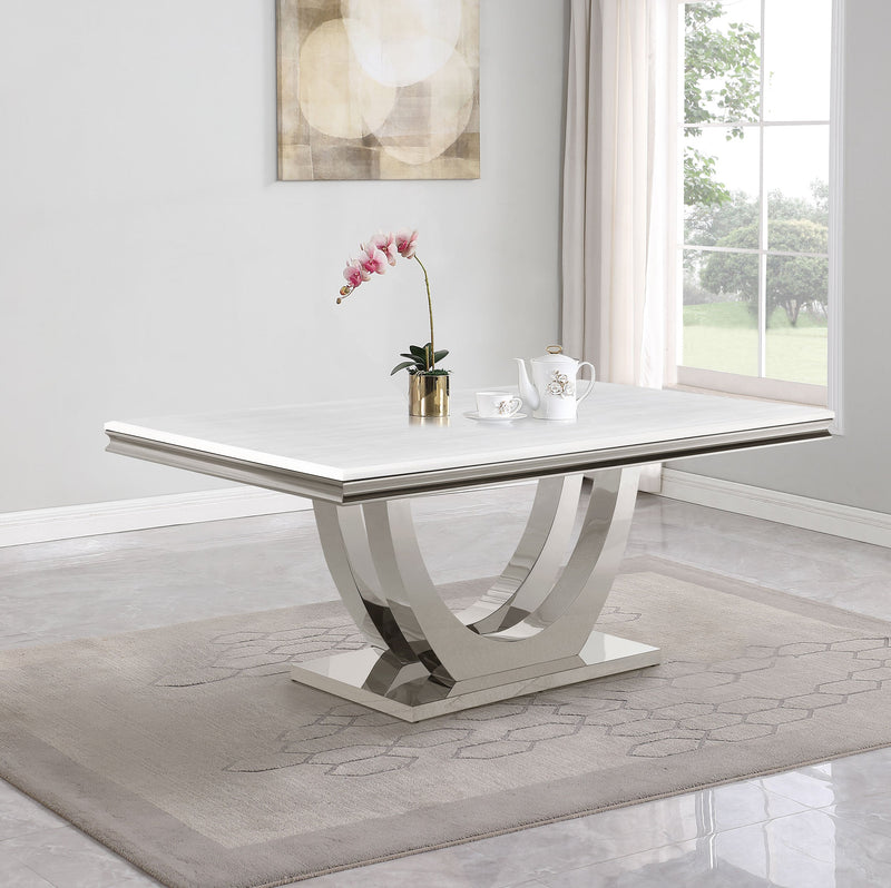 Mesa de comedor rectangular Kerwin de 71 pulgadas con cubierta de piedra, color blanco