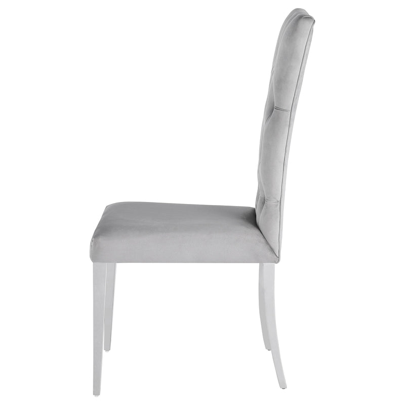 Silla auxiliar de comedor tapizada en terciopelo Kerwin (juego de 2)