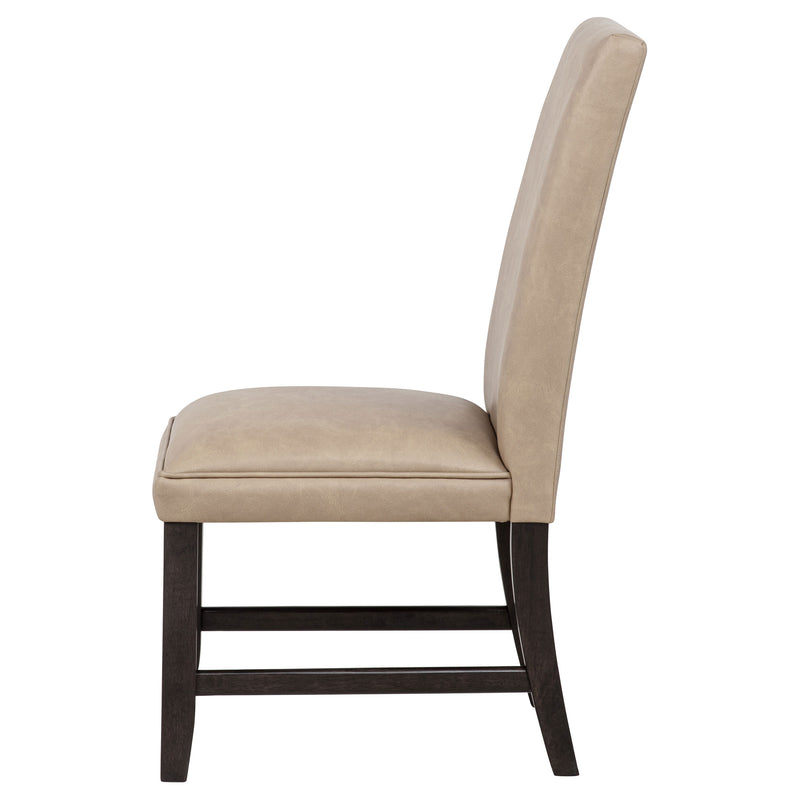 Silla auxiliar de comedor tapizada en piel sintética Averill, gris oscuro (juego de 2)