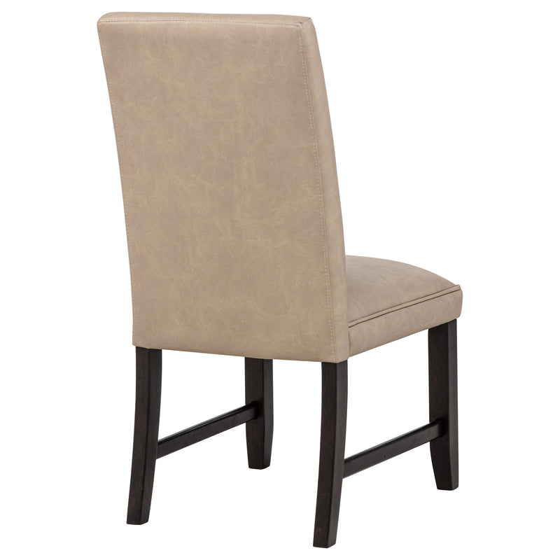 Silla auxiliar de comedor tapizada en piel sintética Averill, gris oscuro (juego de 2)