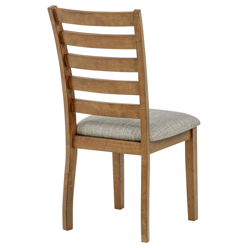 Silla auxiliar de comedor de madera Atwood con asiento tapizado, marrón cálido