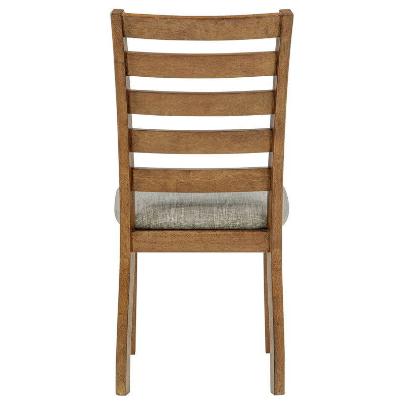 Silla auxiliar de comedor de madera Atwood con asiento tapizado, marrón cálido