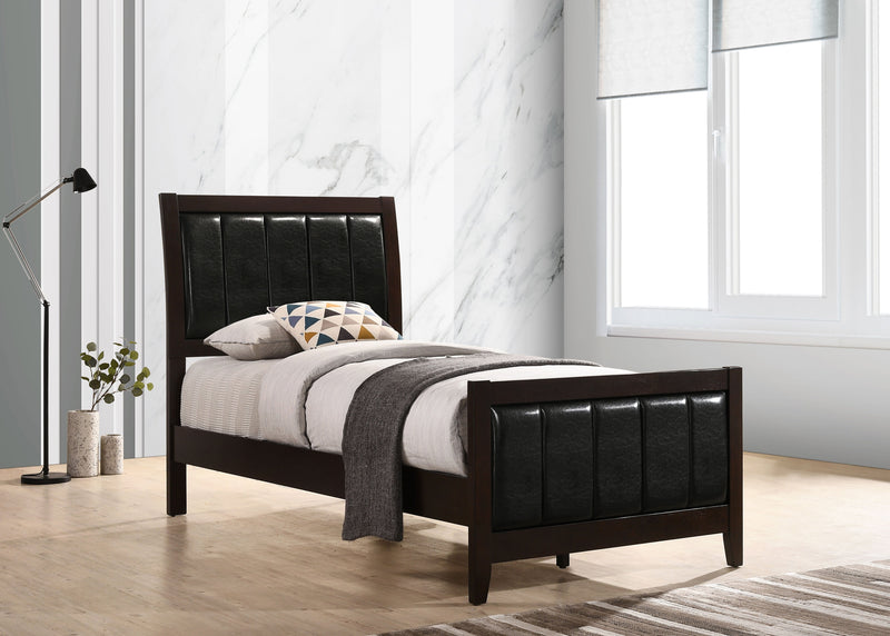 Cama Carlton con paneles de madera (Cappuccino)