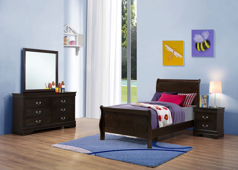 Juego de dormitorio Luis Felipe Capuchino