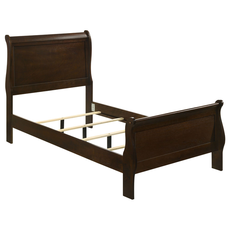Juego de dormitorio Luis Felipe Capuchino