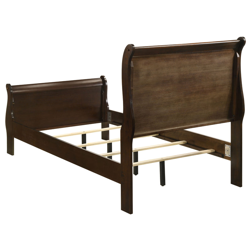 Juego de dormitorio Luis Felipe Capuchino