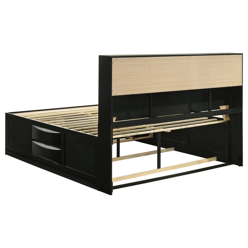 Cama con estantería de almacenamiento de madera Briana