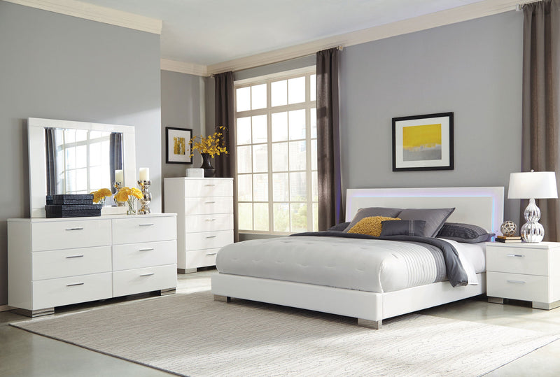 Cama panel LED Felicity Wood alto brillo