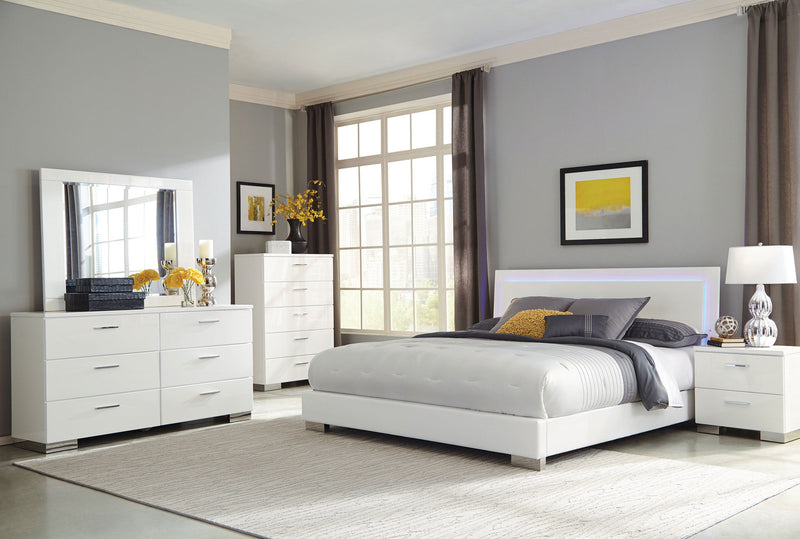 Cama panel LED Felicity Wood alto brillo