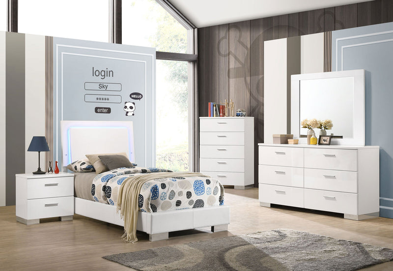Cama panel LED Felicity Wood alto brillo