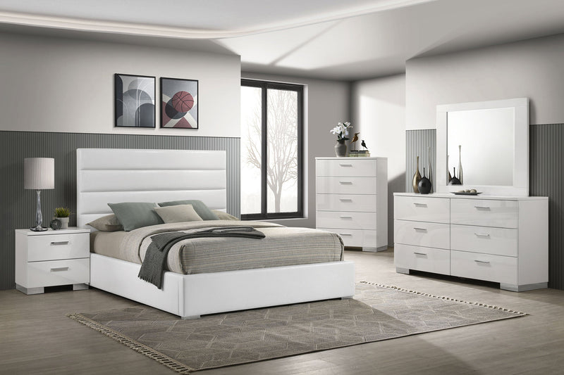 Cama con plataforma tapizada Felicity de 53 pulgadas