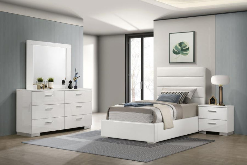 Juego de dormitorio Felicity de alto brillo