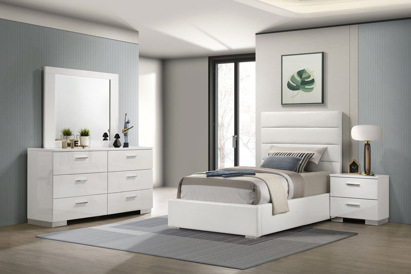Juego de dormitorio Felicity de alto brillo