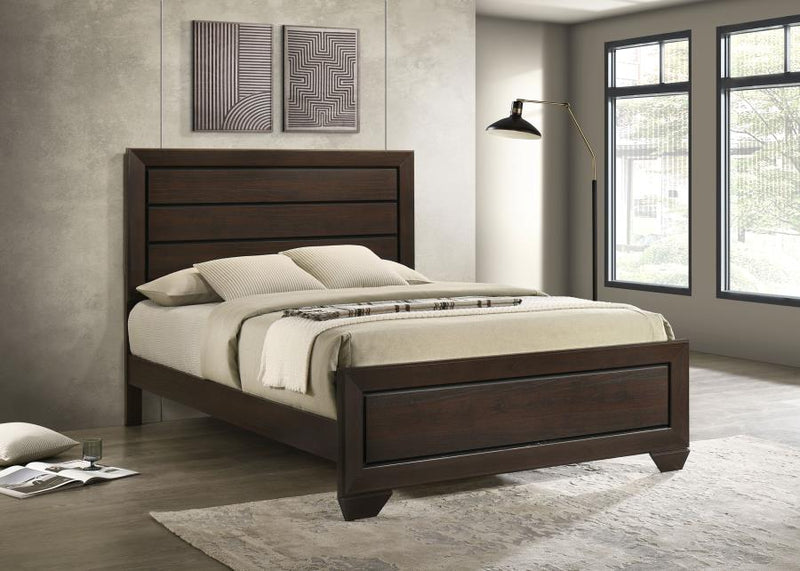 Cama Kauffman con cabecero de madera