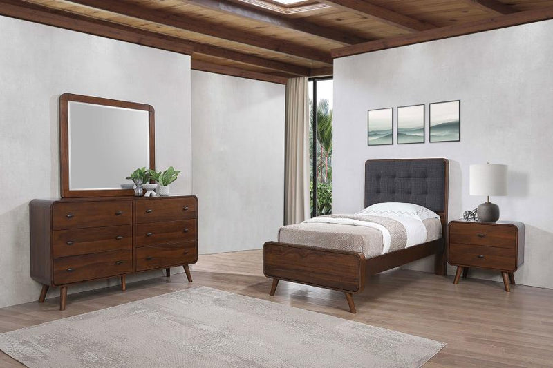 Robyn Bedroom Sets