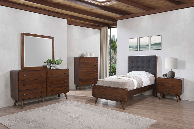 Juego de dormitorio Robyn de nogal oscuro