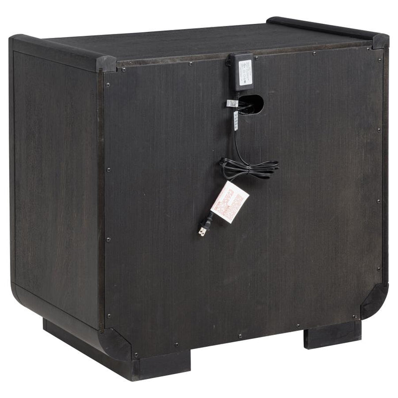 Leandro 5-piece Bedroom Set