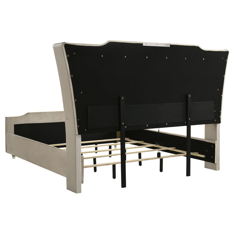 Lorient Bedroom Set Ivory and Camel