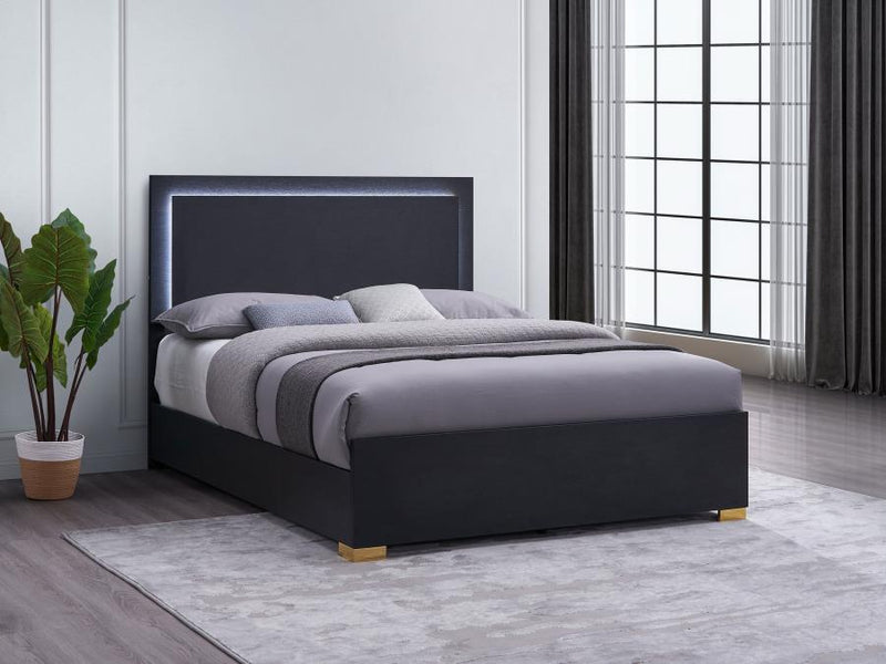 Cama con panel LED Marceline Wood
