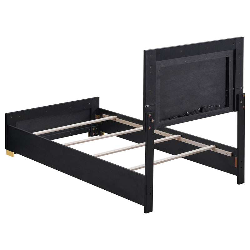 Cama con panel LED Marceline Wood