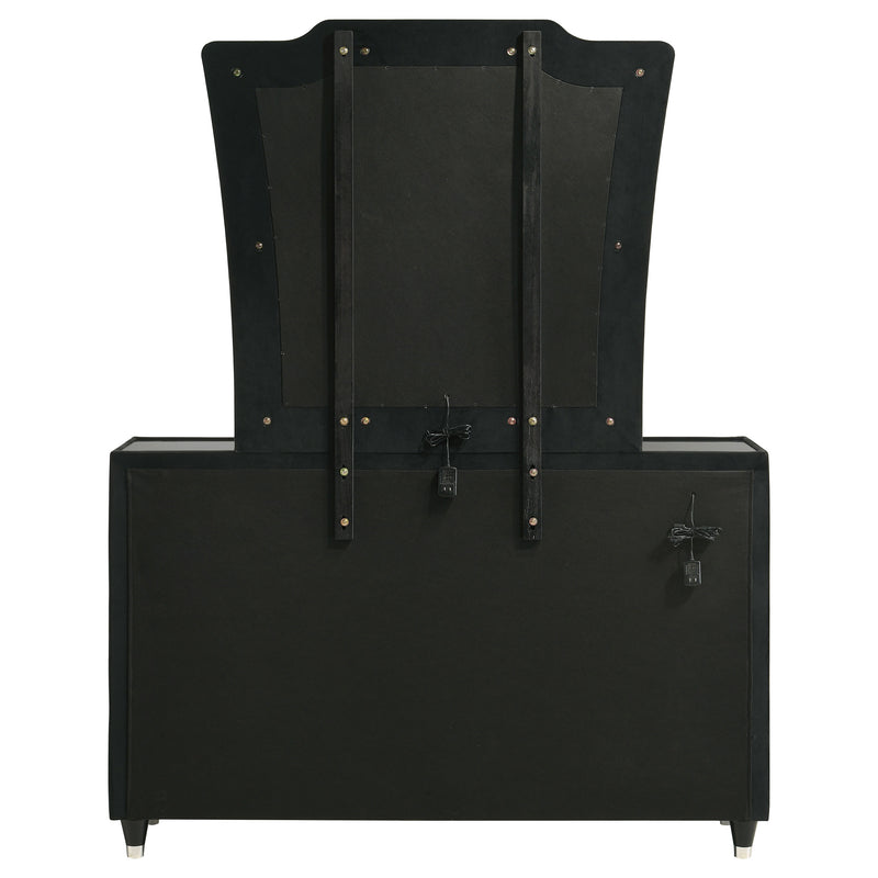 Lorient 8-drawer LED Dresser Black