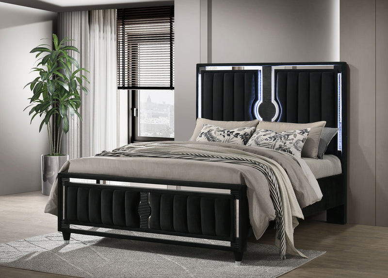 Cama tapizada en terciopelo Ravenne con panel LED, color negro