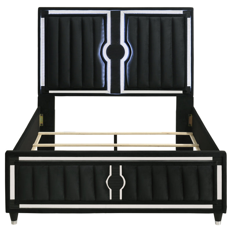 Cama tapizada en terciopelo Ravenne con panel LED, color negro