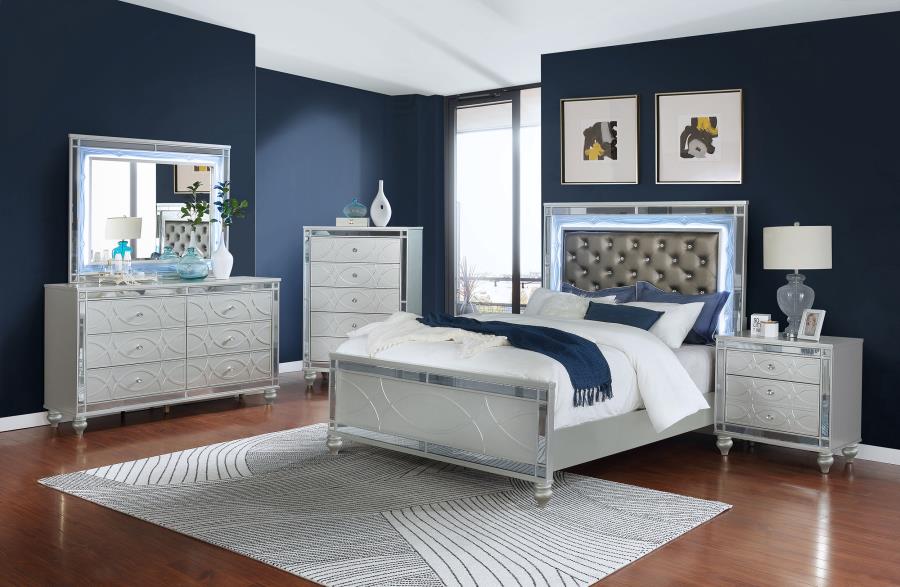 Gunnison Bedroom Set Silver Metallic