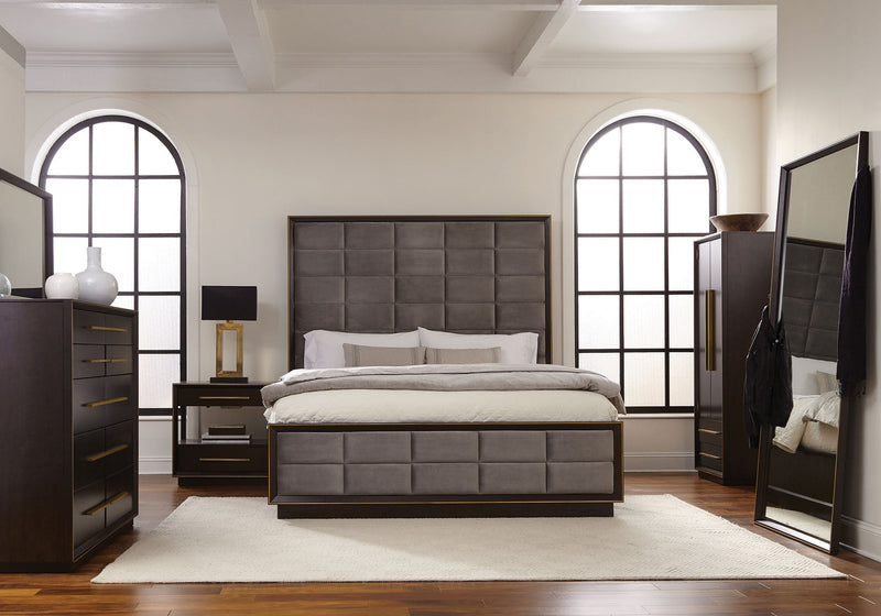 Durango 77-inch Panel Bed