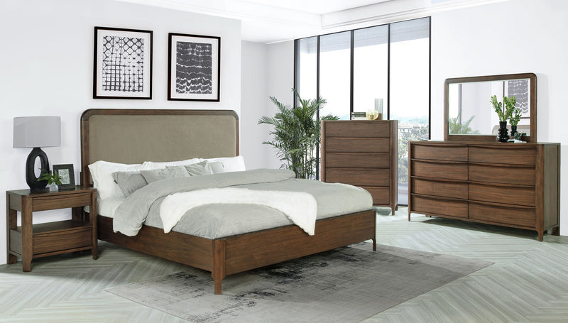 Cama tapizada con paneles Maderia de 57 pulgadas, Nogal