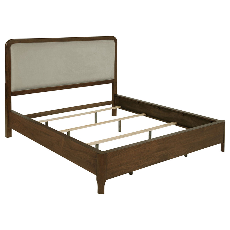Cama tapizada con paneles Maderia de 57 pulgadas, Nogal