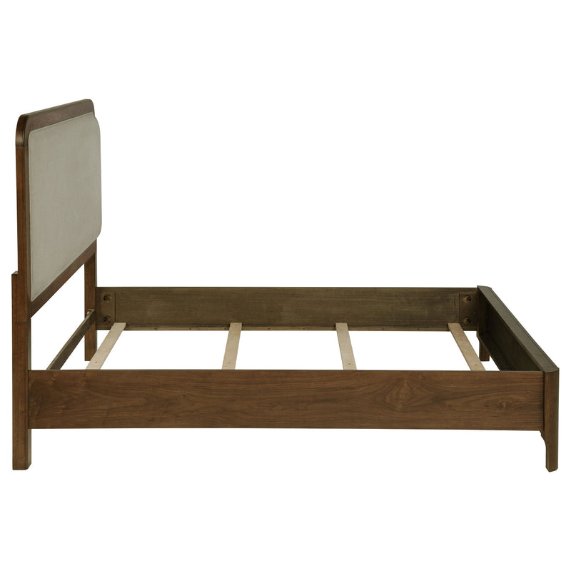 Cama tapizada con paneles Maderia de 57 pulgadas, Nogal