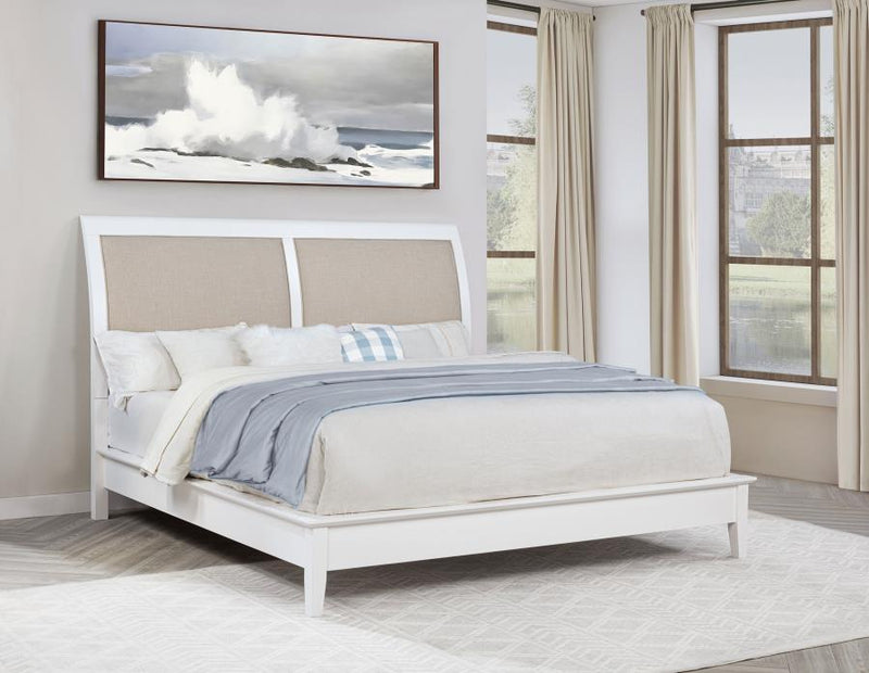 Cama tapizada con paneles Bexhill de 56 pulgadas