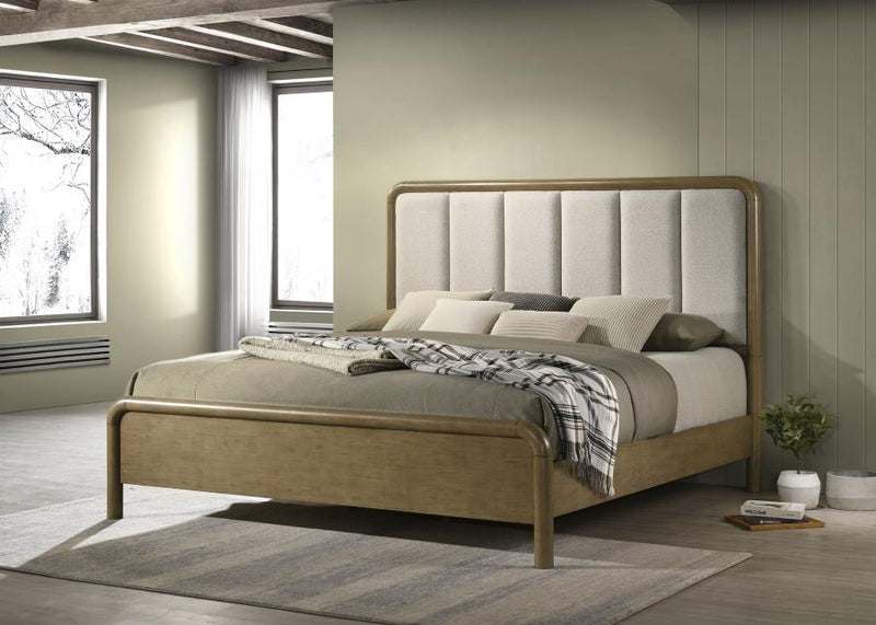 Cama tapizada Amsbury de 59 pulgadas, color nuez moscada