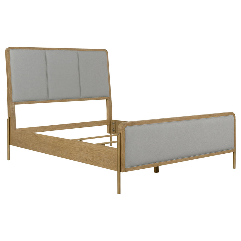 Cama Arini con panel tapizado