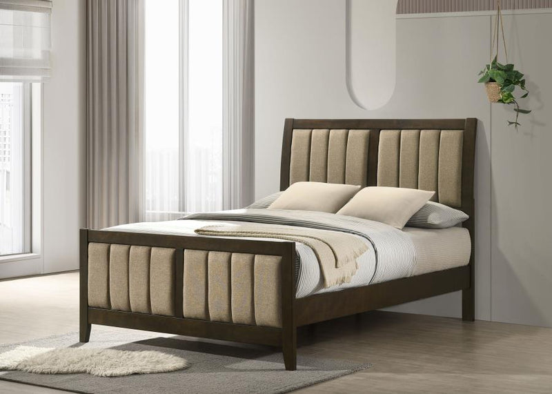 Cama tapizada Wilkes de 51 pulgadas Cacao Oscuro