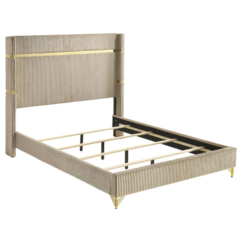 Cama tapizada con cabecero alto Lucia de 61 pulgadas