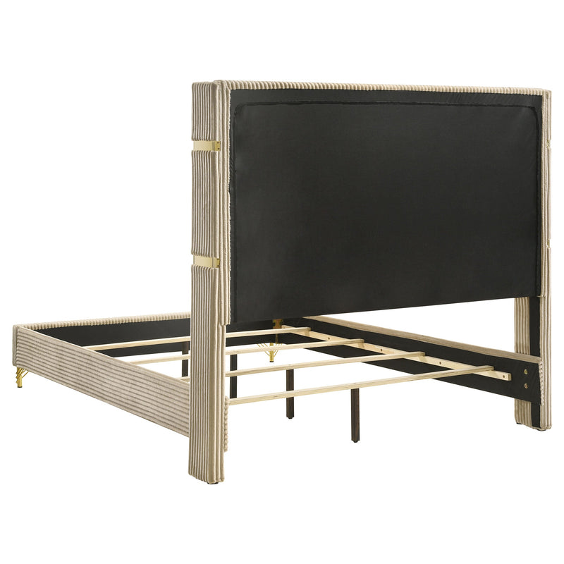 Cama tapizada con cabecero alto Lucia de 61 pulgadas