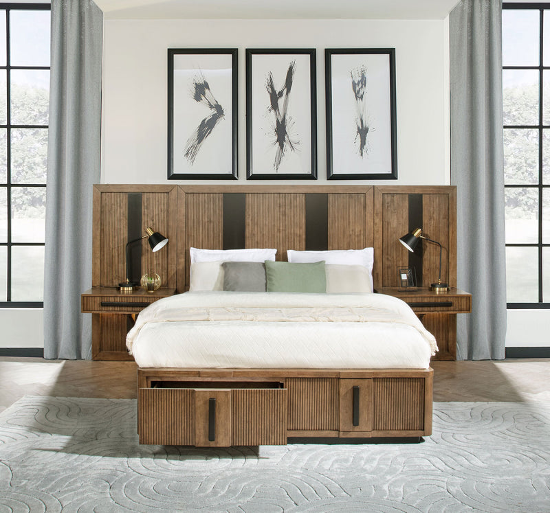Cama con almacenaje y paneles Terrace Wall en fresno marrón