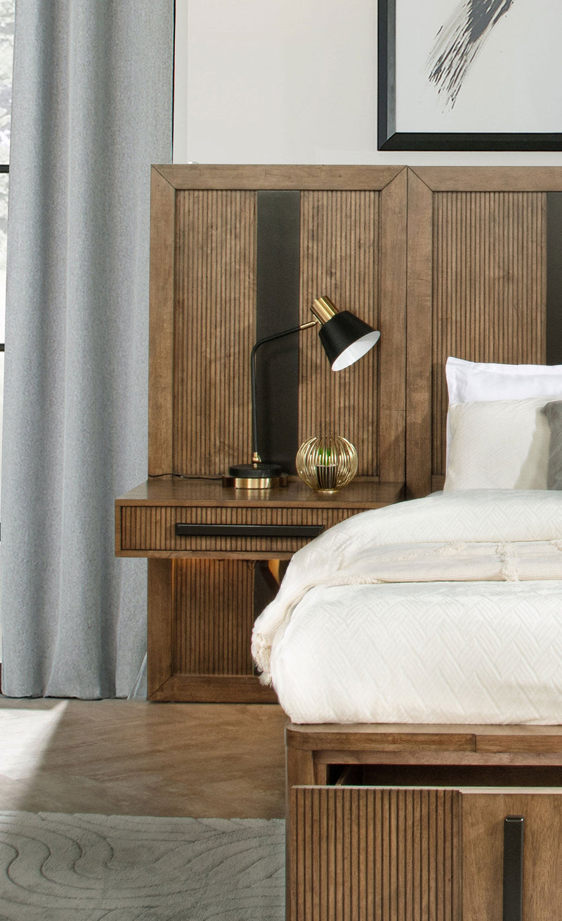 Cama con almacenaje y paneles Terrace Wall en fresno marrón