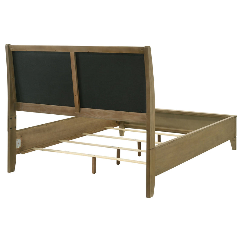 Cama Granada tapizada con paneles de pino natural