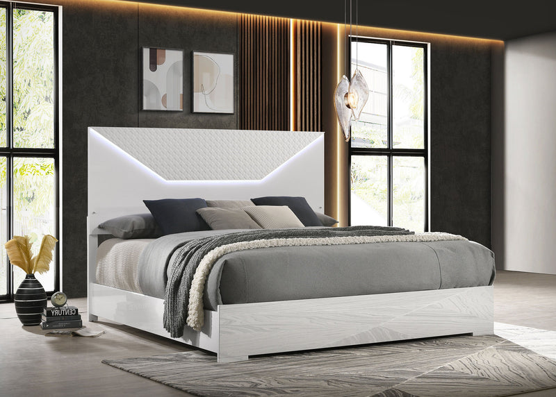 Cama con paneles LED Ives cabecero alto brillo