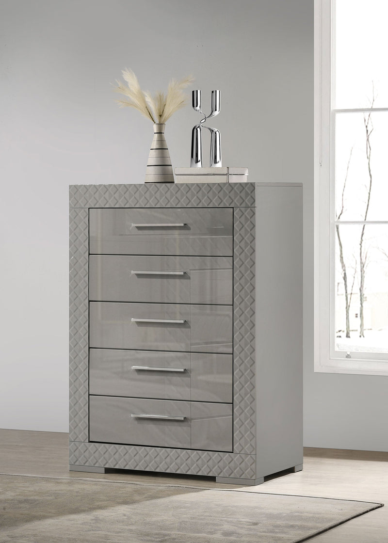 Cómoda de 5 cajones Ives de alto brillo para dormitorio