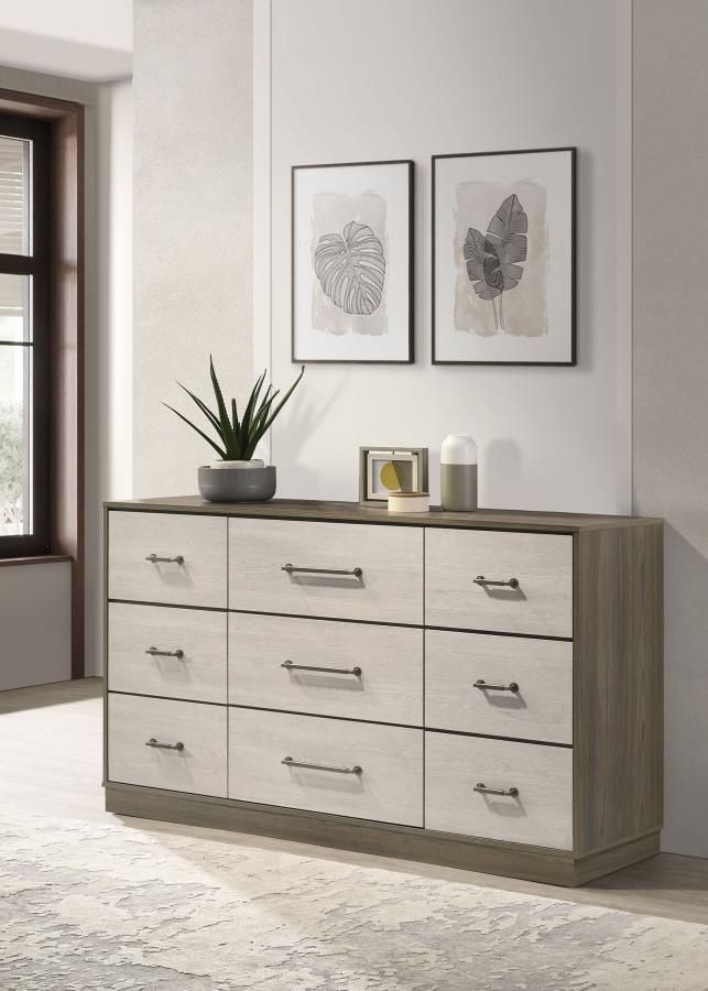Cómoda de 9 cajones Fenwick en roble gris