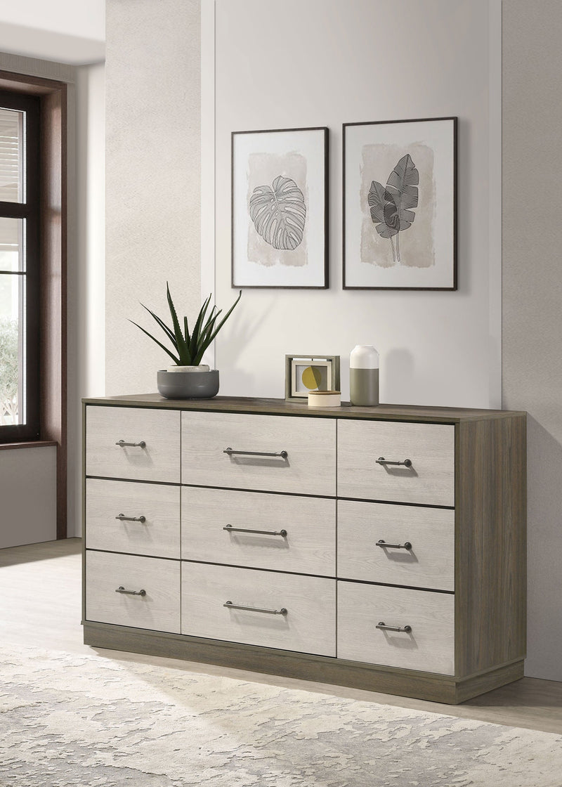 Cómoda de 9 cajones Fenwick en roble gris
